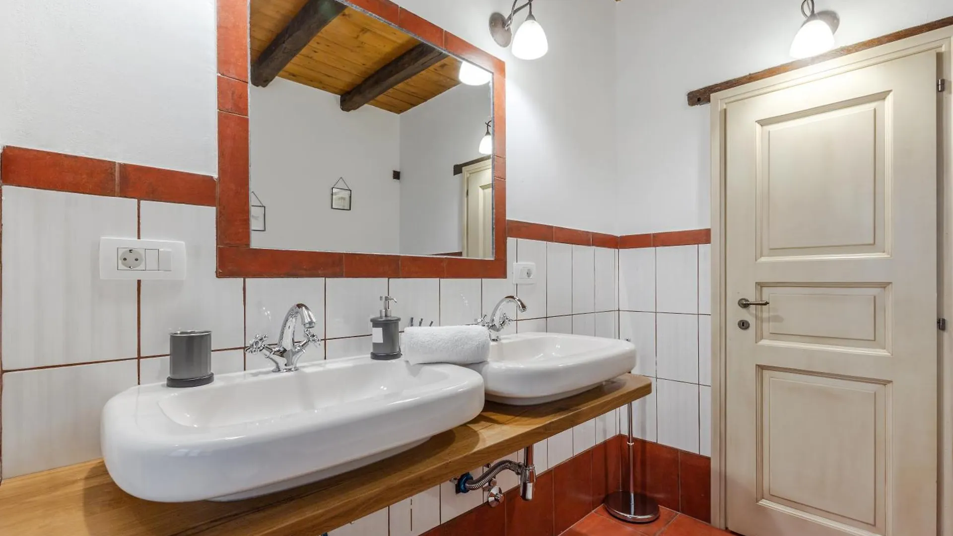 Villa Farfalla Zuzici